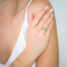 Γυναικείο χρυσό δαχτυλίδι Κ14 με λευκές πέτρες 039358