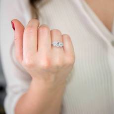 Λευκόχρυσο γυναικείο δαχτυλίδι Κ14 με ροζέτες 044756