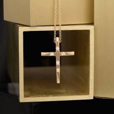 Χρυσός γυναικείος σταυρός Κ14 με αλυσίδα και ζιργκόν 047805